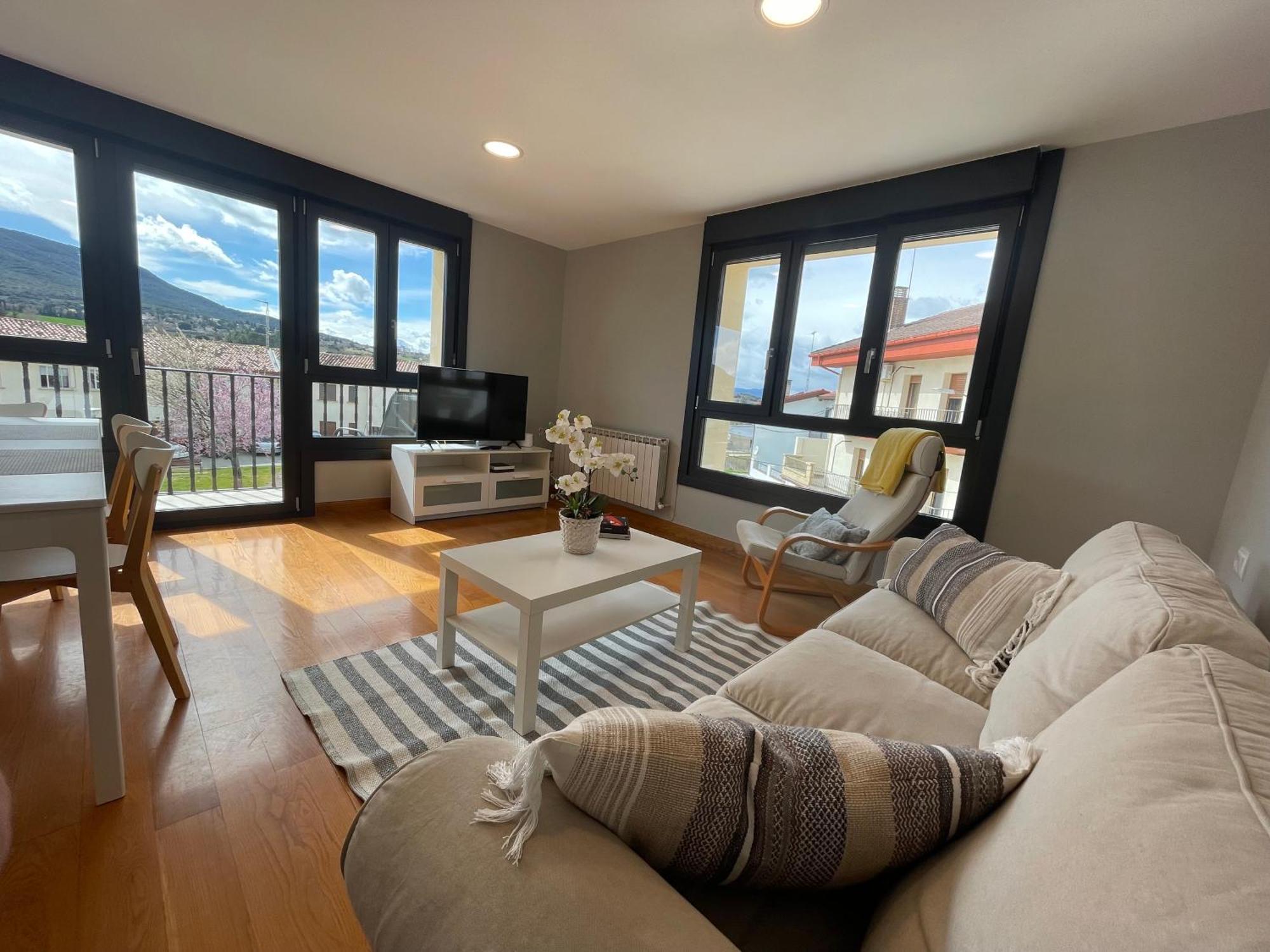 Apartamentos Montejurra Ayegui Eksteriør billede