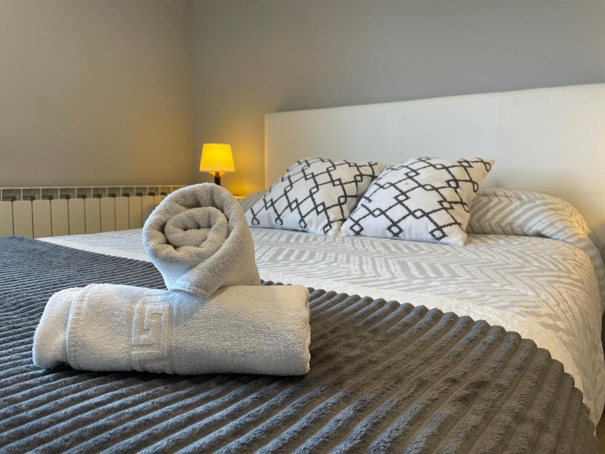 Apartamentos Montejurra Ayegui Eksteriør billede