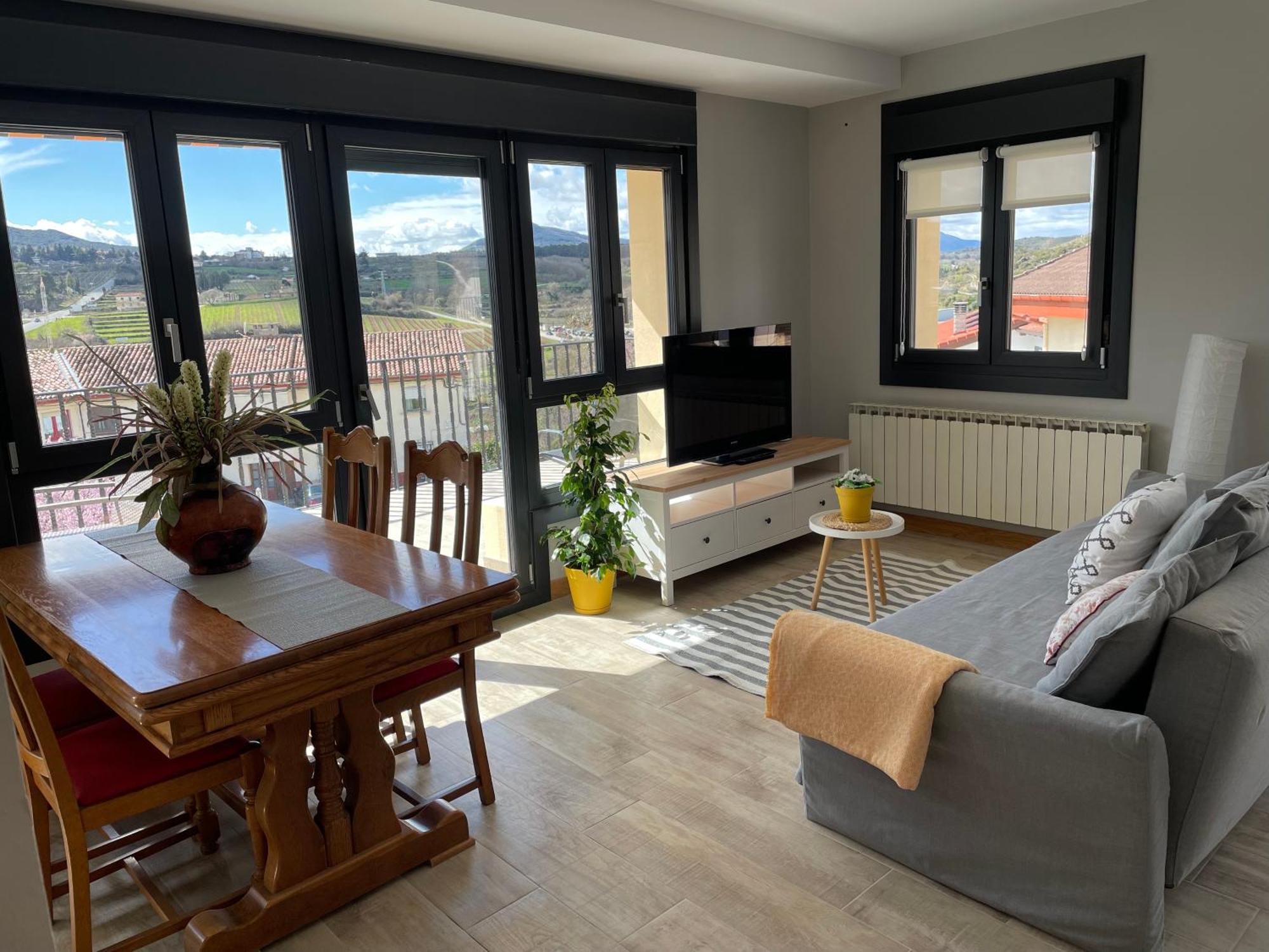 Apartamentos Montejurra Ayegui Eksteriør billede