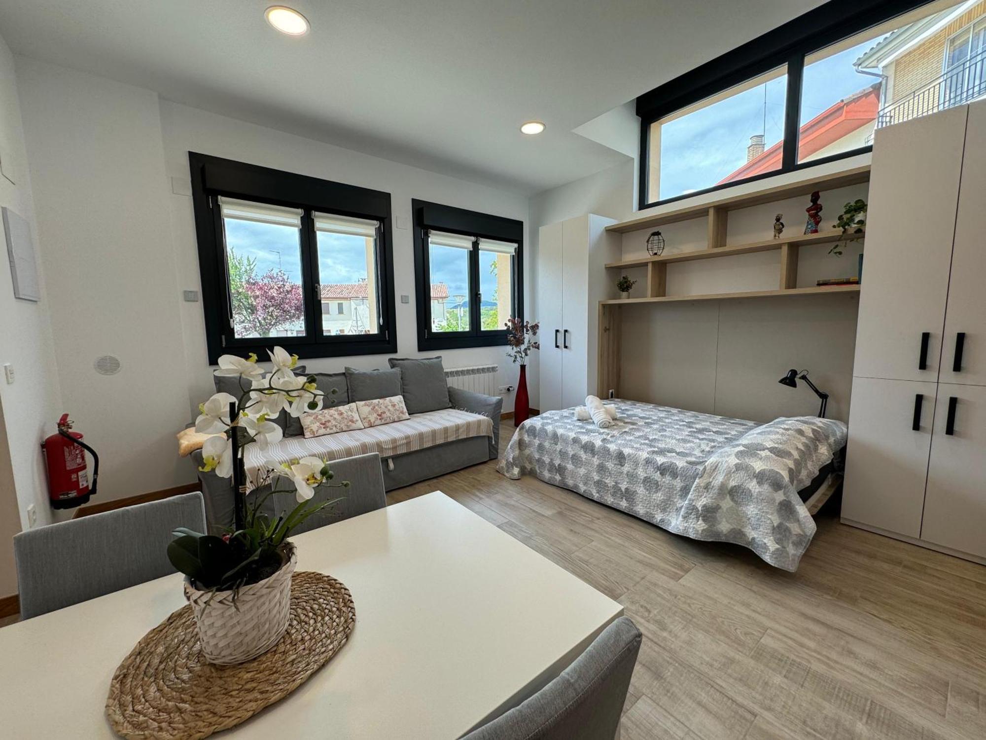 Apartamentos Montejurra Ayegui Eksteriør billede